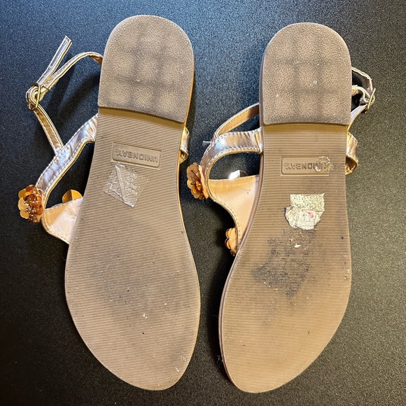 Unionbay Women beaded sandals gold - Size 9.5 - Picture 5 of 8
